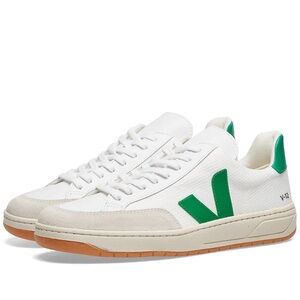 veja v12 sneakers